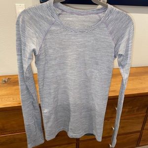 Lululemon long sleeve top